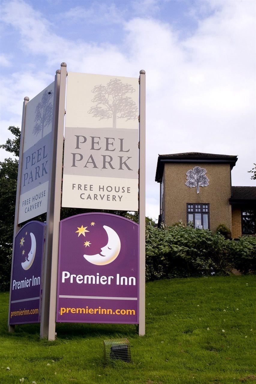 Premier Inn Glasgow East Kilbride - Peel Park Εξωτερικό φωτογραφία